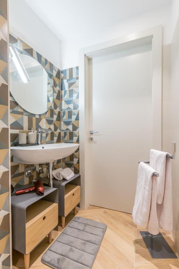 Luxury Trastevere Gym & Rooftop 5H 罗马 外观 照片